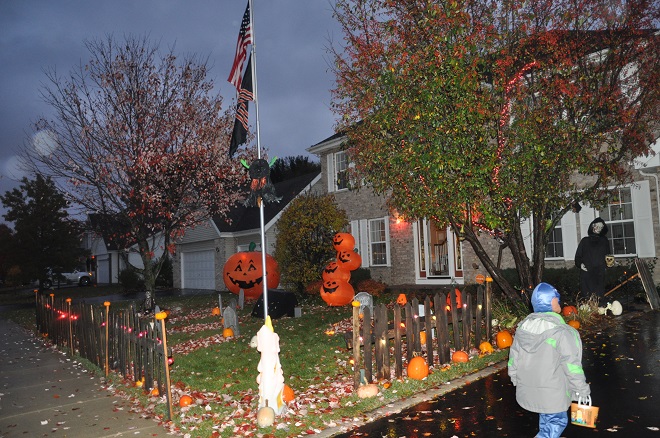 decorated house from Illinois in the USA for Halloween