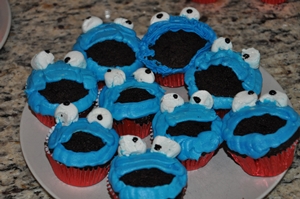 cookie monster cupcakes birthday party themes sesame street mynewdanishlife